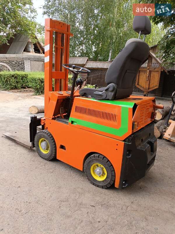Другая спецтехника A&O Forklift FD 30T 2000 в Новоукраинке