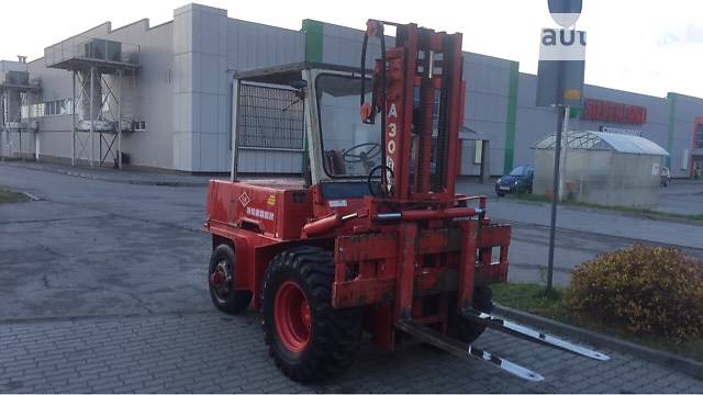 A&O Forklift Hummerbee