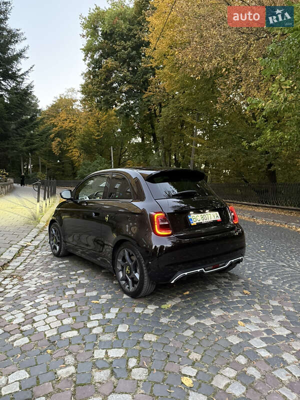 Хэтчбек Abarth Fiat 500 2023 в Львове