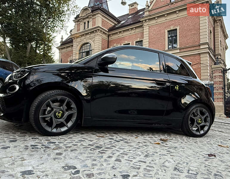 Хэтчбек Abarth Fiat 500 2023 в Львове
