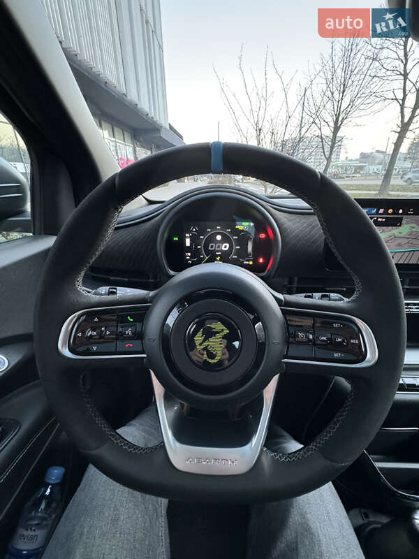 Хэтчбек Abarth Fiat 500 2023 в Львове