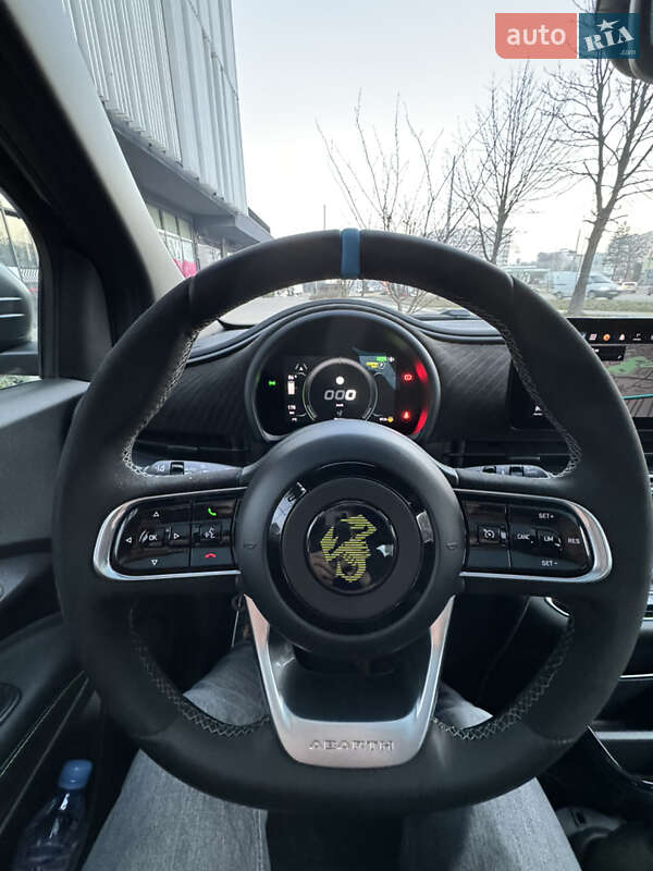 Хэтчбек Abarth Fiat 500 2023 в Львове
