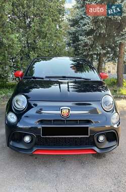 Хэтчбек Abarth Fiat 500 2017 в 