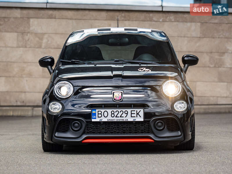 Хэтчбек Abarth Fiat 500 2014 в Киеве