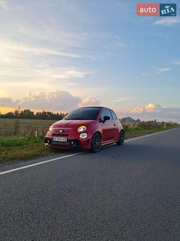 Кабриолет Abarth Fiat 500 2013 в Дрогобыче