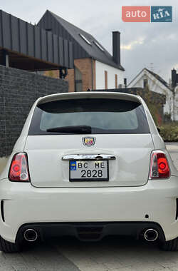 Хэтчбек Abarth Fiat 500 2012 в 