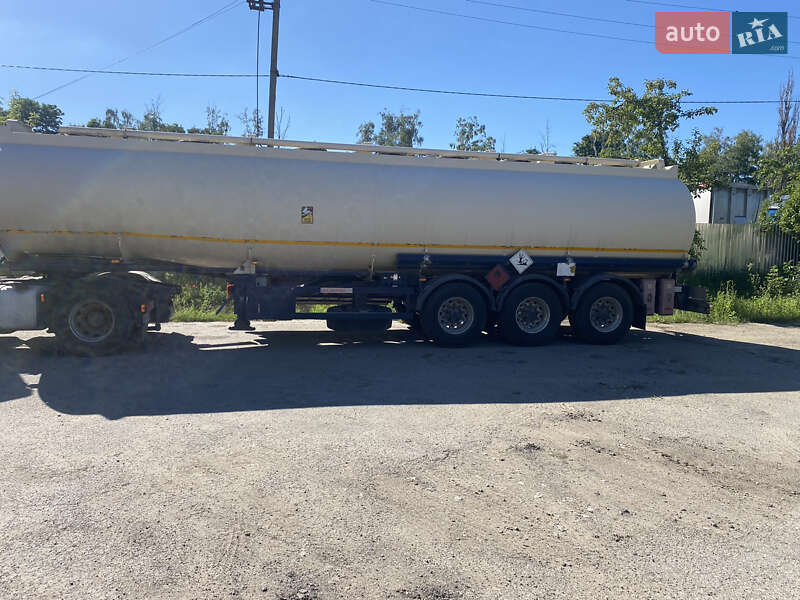 Цистерна полуприцеп Acerbi 02Т 2005 в Городке