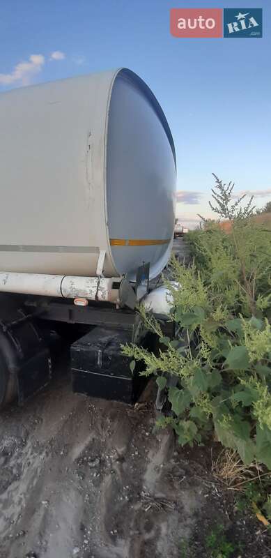 Цистерна напівпричіп Acerbi 11L5 1988 в Кривому Розі
