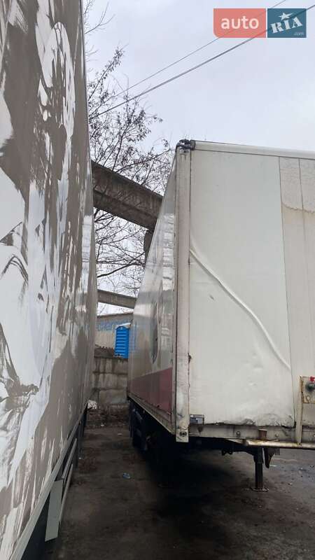 Ізотермічна будка Ackermann Fruehauf Eaf 2006 в Києві