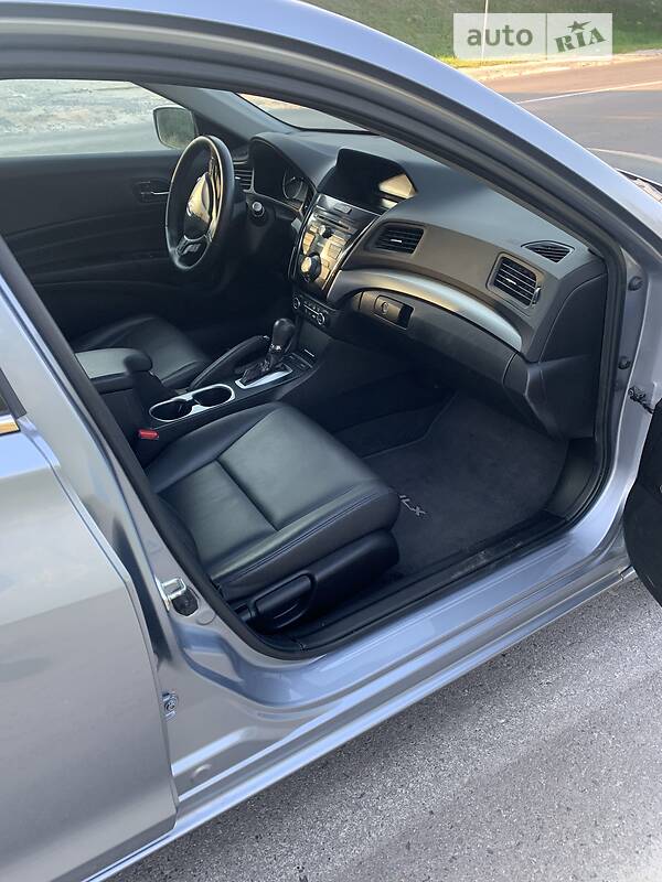 Седан Acura ILX 2015 в Львові