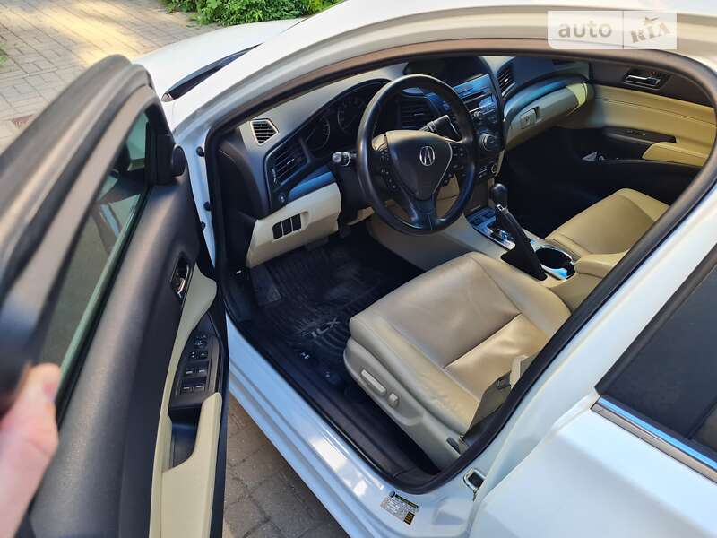 Седан Acura ILX 2013 в Києві