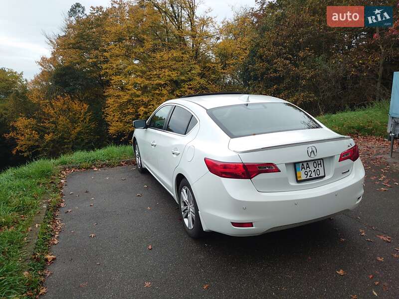 Седан Acura ILX 2012 в Киеве