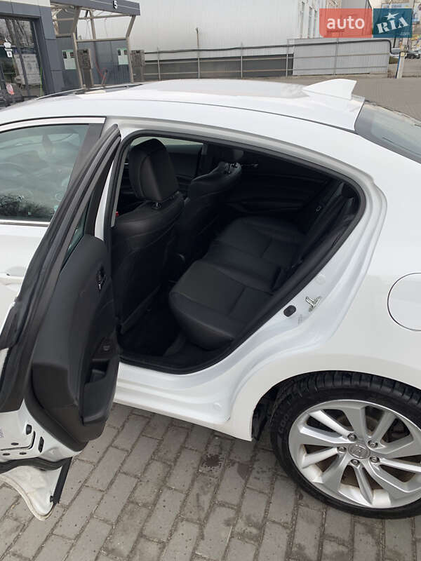 Седан Acura ILX 2015 в Киеве фото 20 Седан Acura ILX 2015 в Киеве