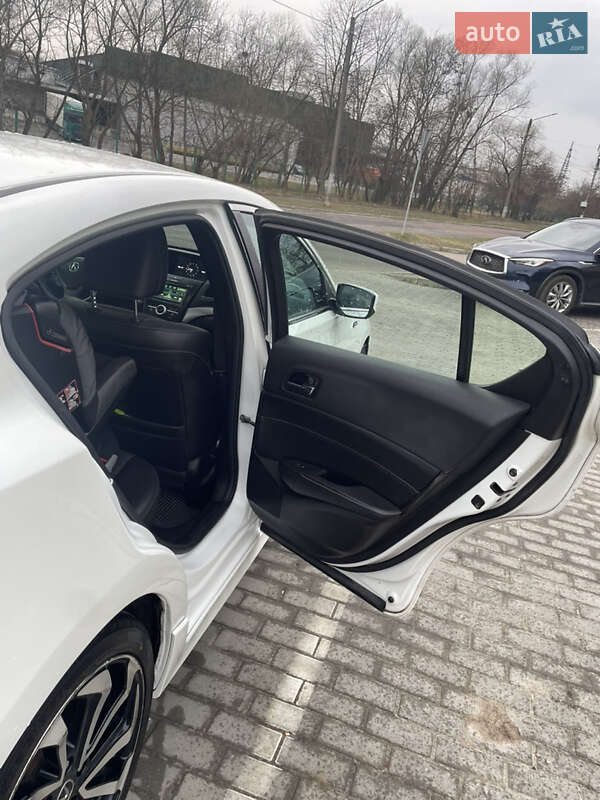 Седан Acura ILX 2018 в Львові