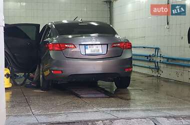 Седан Acura ILX 2012 в 