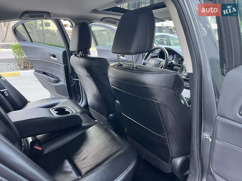 Седан Acura ILX 2012 в Киеве