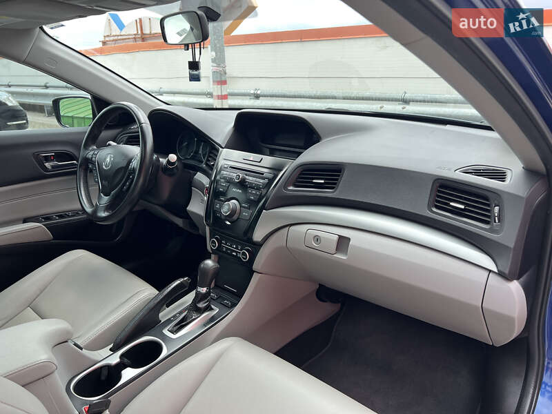 Седан Acura ILX 2017 в Киеве