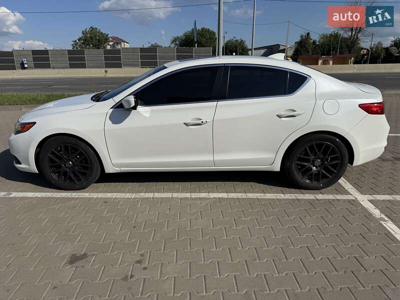 Седан Acura ILX 2013 в Киеве
