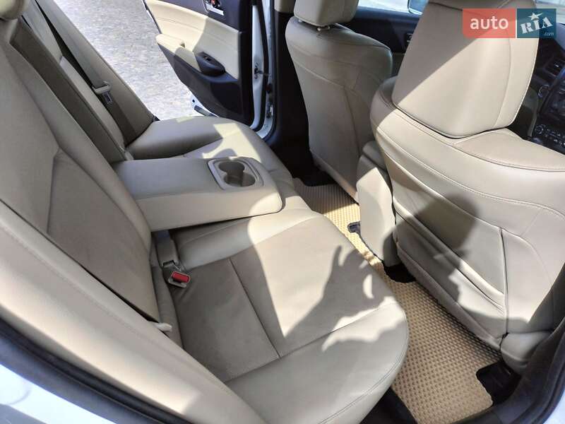 Седан Acura ILX 2014 в Киеве фото 18 Седан Acura ILX 2014 в Киеве