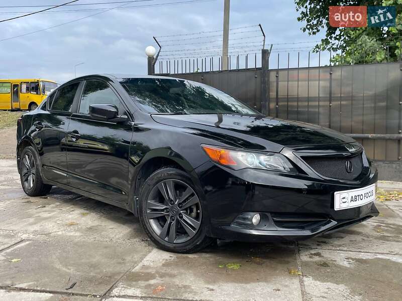 Acura ILX 2012