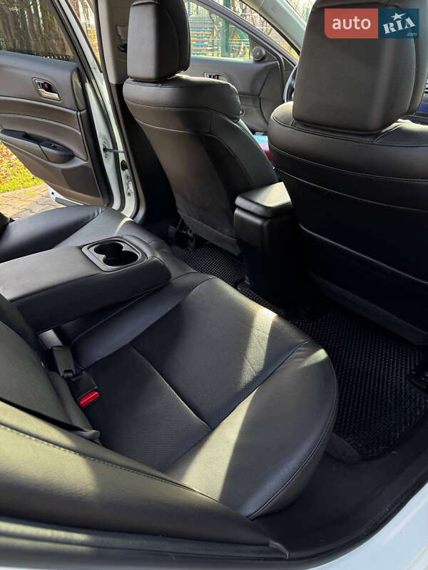 Седан Acura ILX 2017 в Киеве