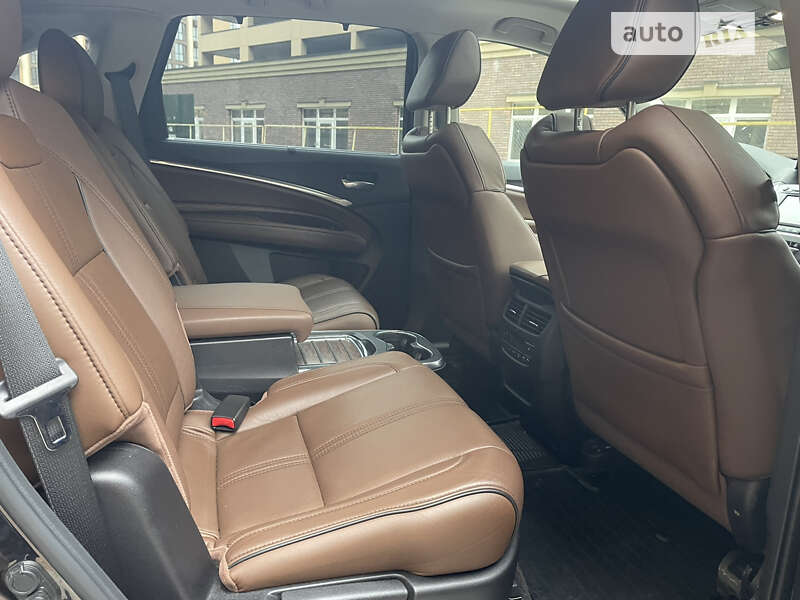 Позашляховик / Кросовер Acura MDX 2016 в Вишневому фото 13 Позашляховик / Кросовер Acura MDX 2016 в Вишневому