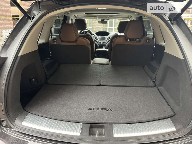 Позашляховик / Кросовер Acura MDX 2016 в Вишневому фото 15 Позашляховик / Кросовер Acura MDX 2016 в Вишневому