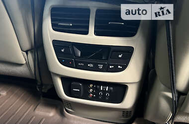 Позашляховик / Кросовер Acura MDX 2014 в 