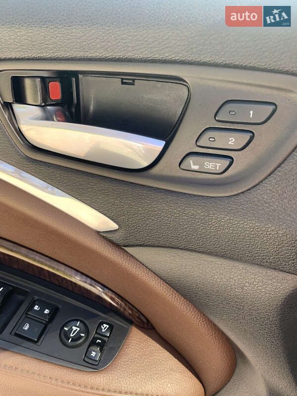 Внедорожник / Кроссовер Acura MDX 2017 в Броварах