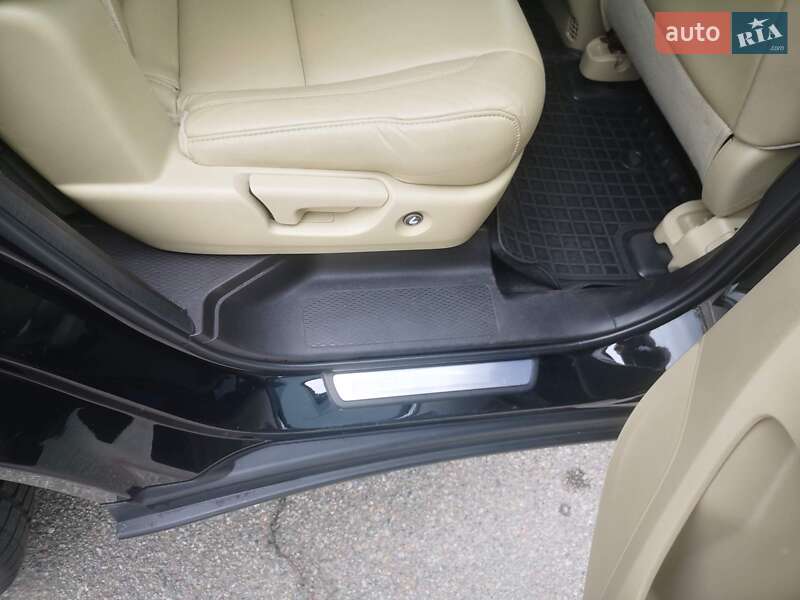 Позашляховик / Кросовер Acura MDX 2015 в Києві