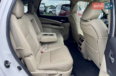 Позашляховик / Кросовер Acura MDX 2019 в 