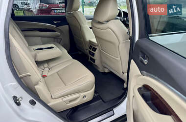 Позашляховик / Кросовер Acura MDX 2019 в 