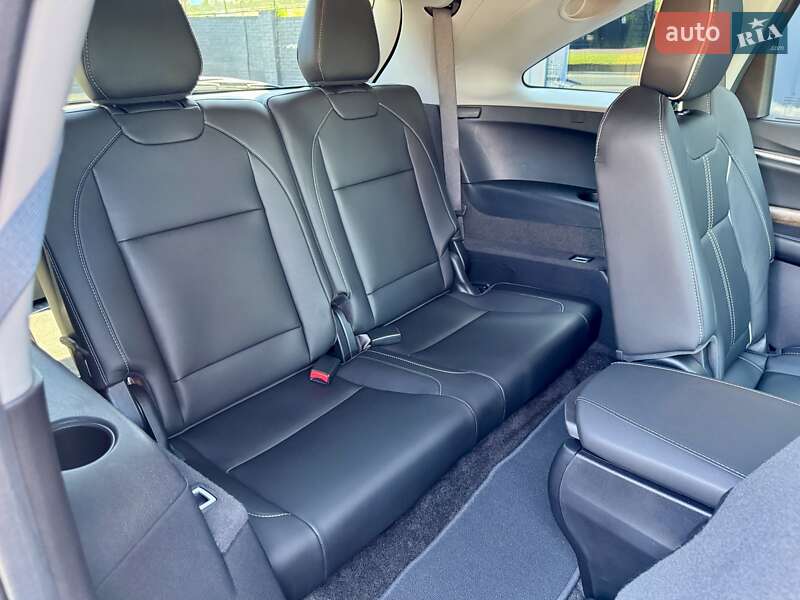 Позашляховик / Кросовер Acura MDX 2017 в Києві