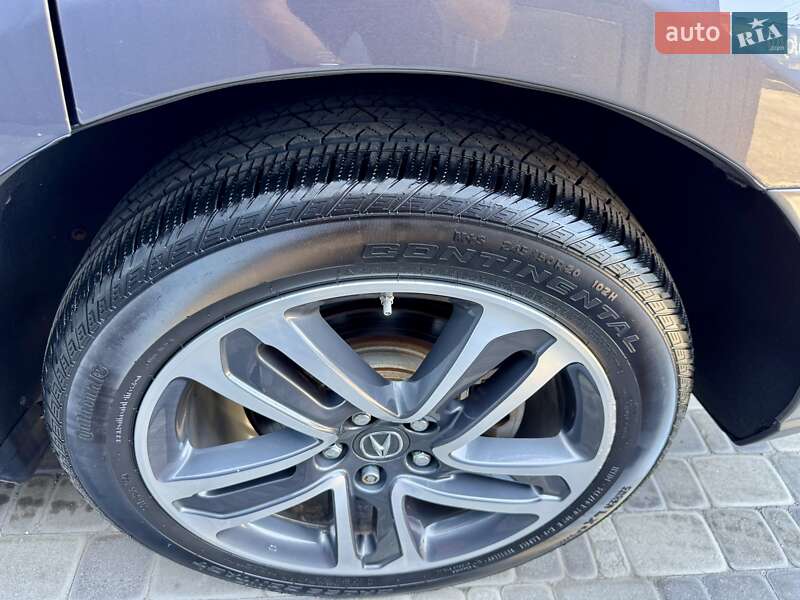 Позашляховик / Кросовер Acura MDX 2017 в Києві