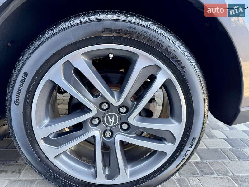 Позашляховик / Кросовер Acura MDX 2017 в Києві
