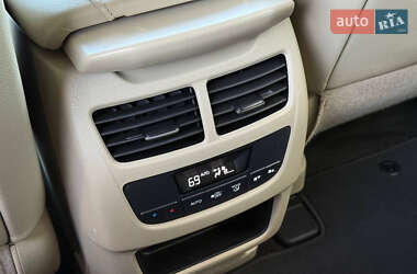 Позашляховик / Кросовер Acura MDX 2013 в 