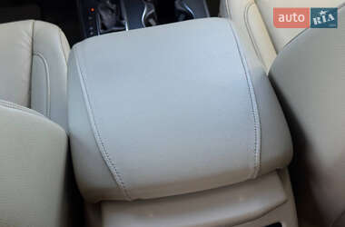 Позашляховик / Кросовер Acura MDX 2013 в 