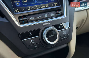Позашляховик / Кросовер Acura MDX 2013 в 