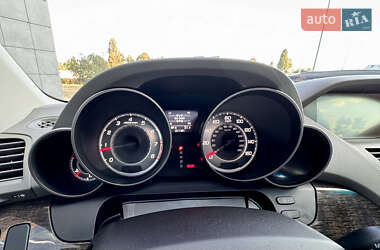 Позашляховик / Кросовер Acura MDX 2011 в 