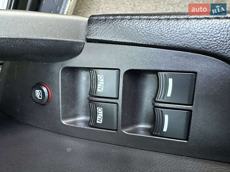 Позашляховик / Кросовер Acura MDX 2012 в Стрию