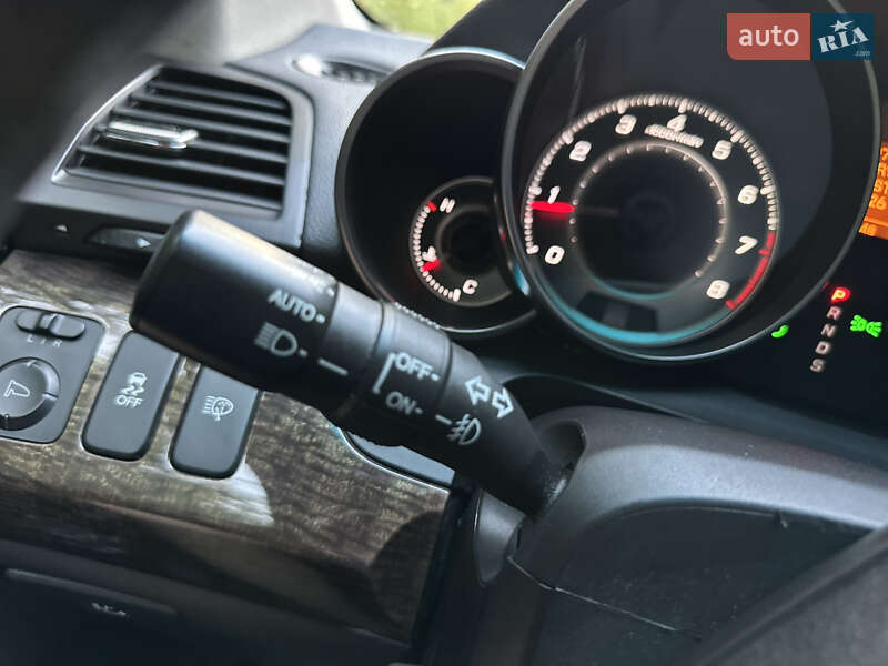 Позашляховик / Кросовер Acura MDX 2012 в Стрию