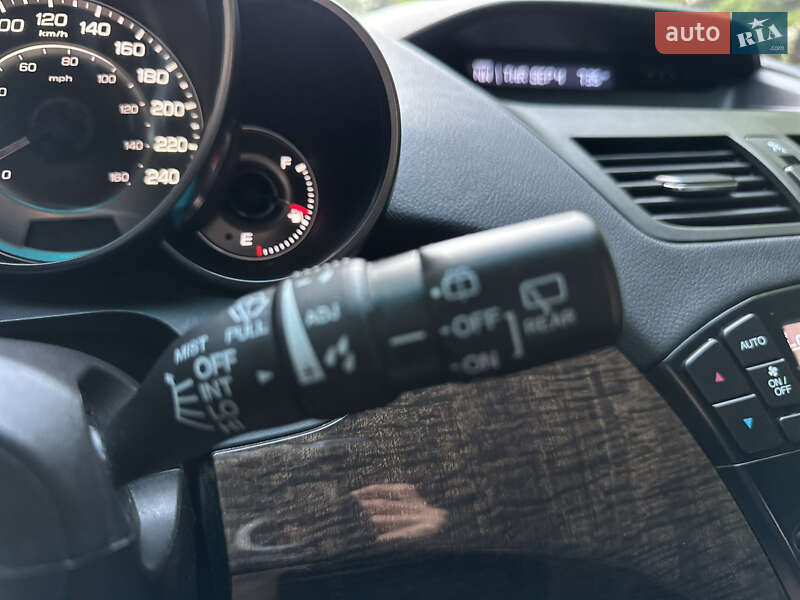 Позашляховик / Кросовер Acura MDX 2012 в Стрию