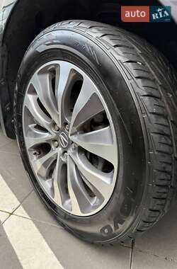Позашляховик / Кросовер Acura MDX 2014 в 