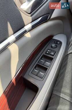 Позашляховик / Кросовер Acura MDX 2014 в 