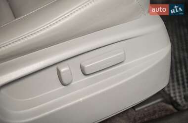 Позашляховик / Кросовер Acura MDX 2016 в 