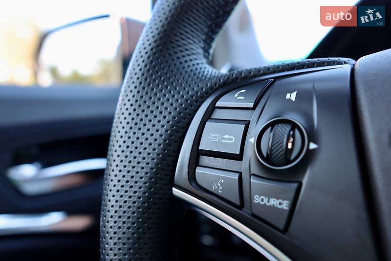 Внедорожник / Кроссовер Acura MDX 2017 в Луцке