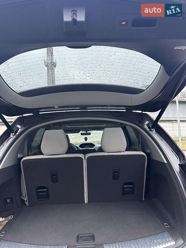 Позашляховик / Кросовер Acura MDX 2016 в Києві