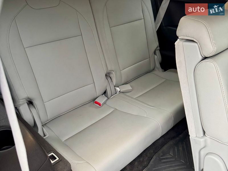 Внедорожник / Кроссовер Acura MDX 2013 в Дубно