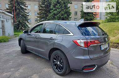 Внедорожник / Кроссовер Acura RDX 2016 в Киеве