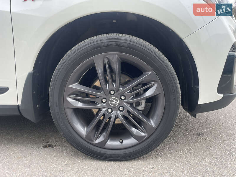 Внедорожник / Кроссовер Acura RDX 2018 в Киеве